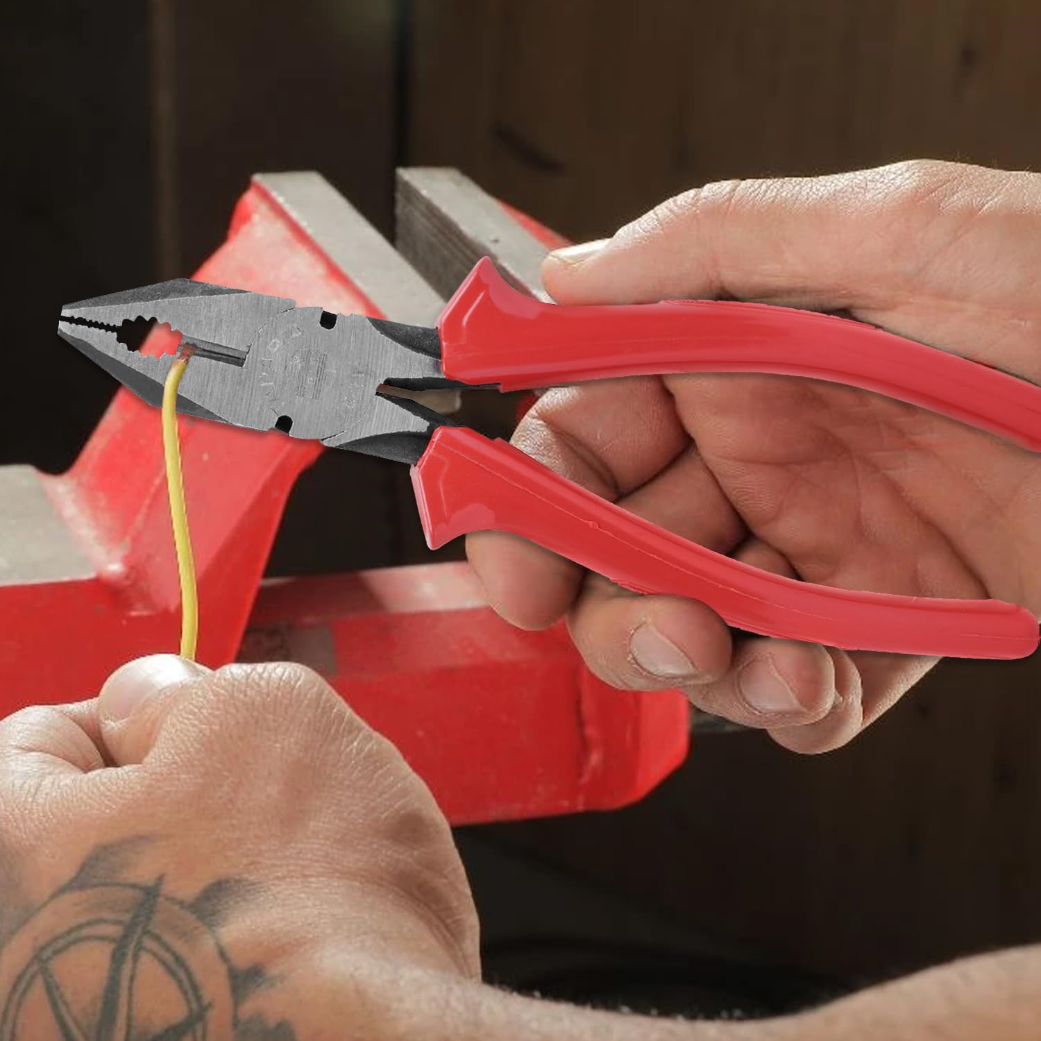 Taparia 1621-7 Steel (185mm) Combination Plier with Joint Cutter (Red and Black)