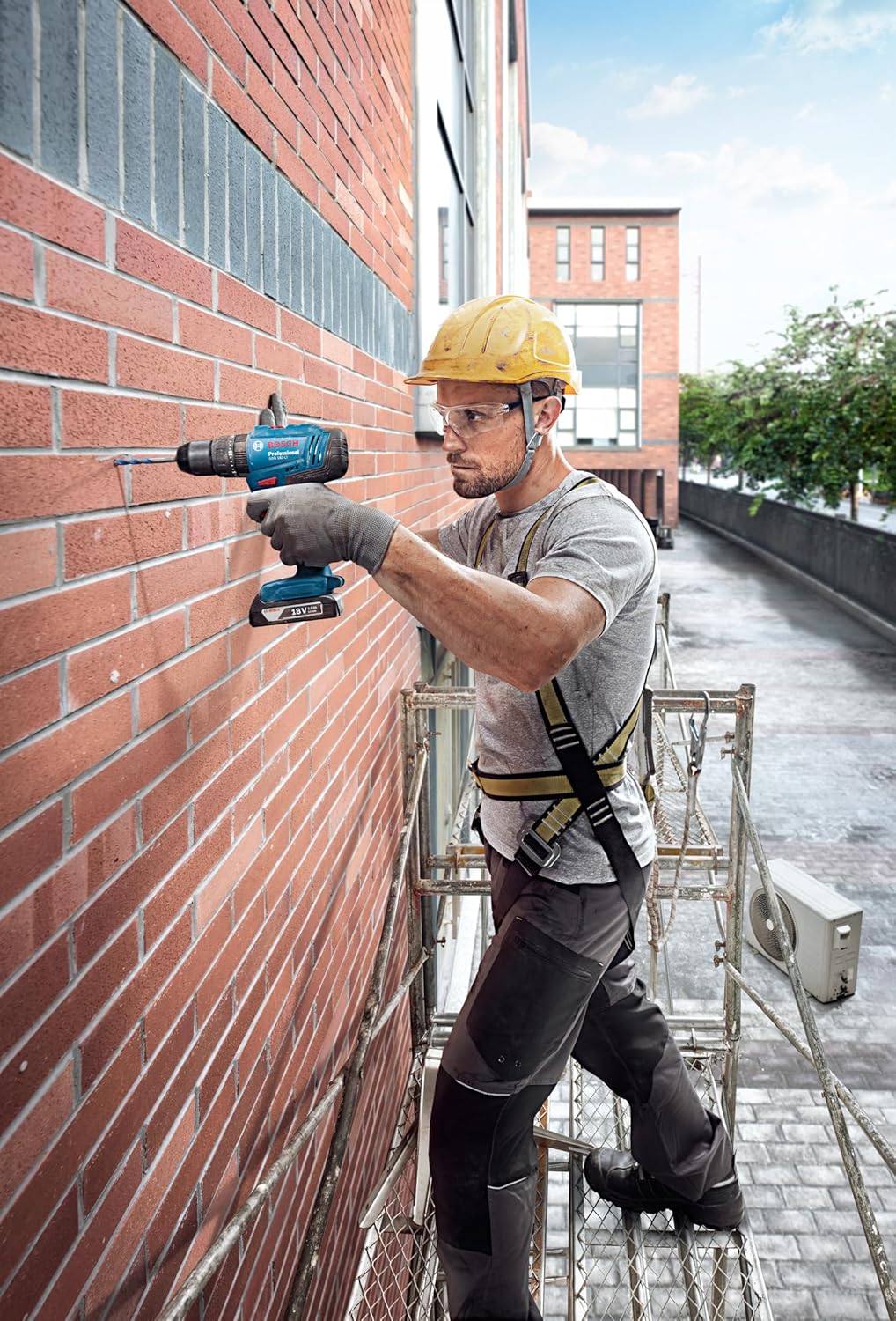 BOSCH GSB 183-Li Cordless Impact Drill/Drivers With 2 Batteries Visit the Bosch Store