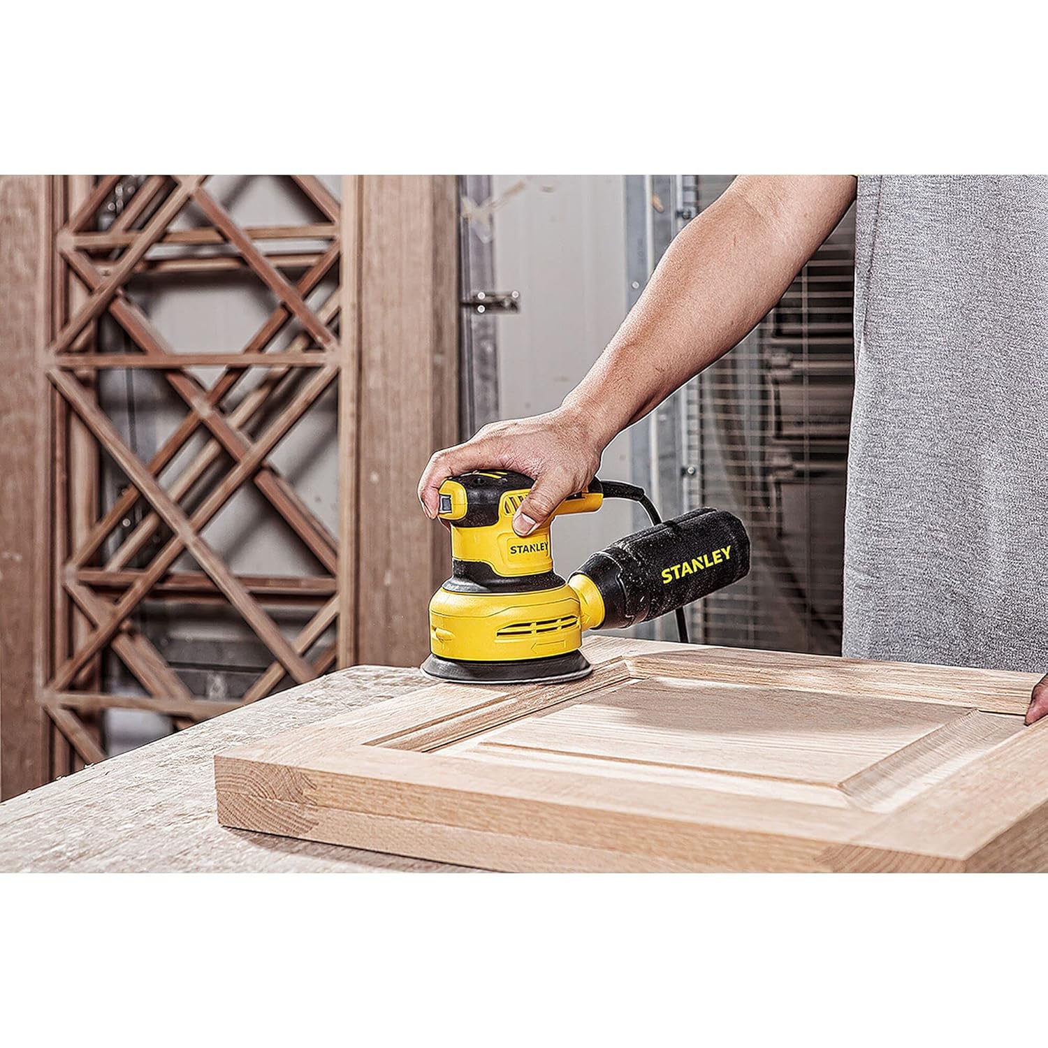STANLEY SS30 300W 125mm Variable Speed Random Orbital Sander