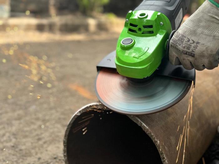 Powerful Angle Grinder Machine EZW 230.1